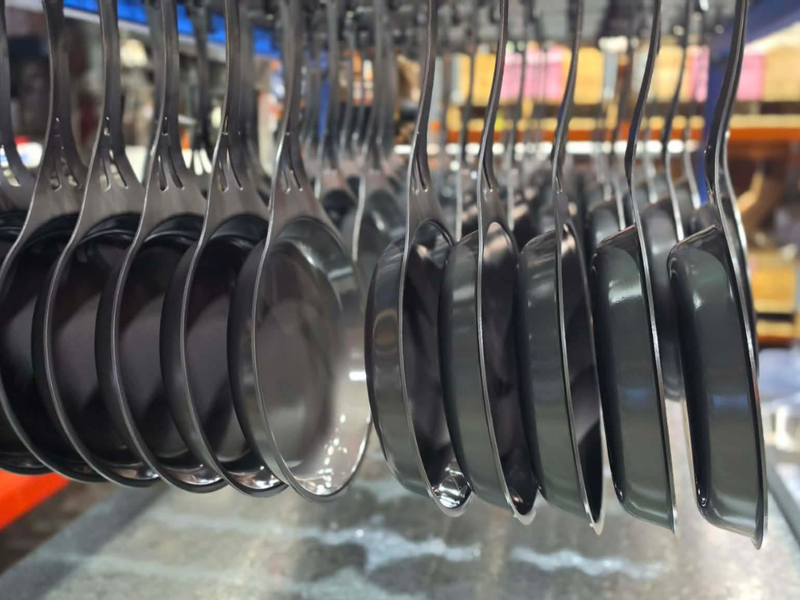 How We Season Our Pans — The Science!
